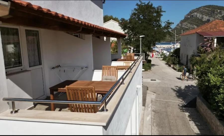 Apartmani Andriana – fotografija 2