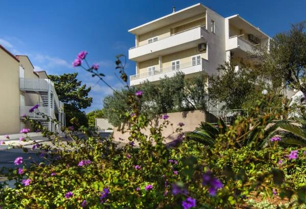 Apartmani Karmelo Lulić – fotografija 6