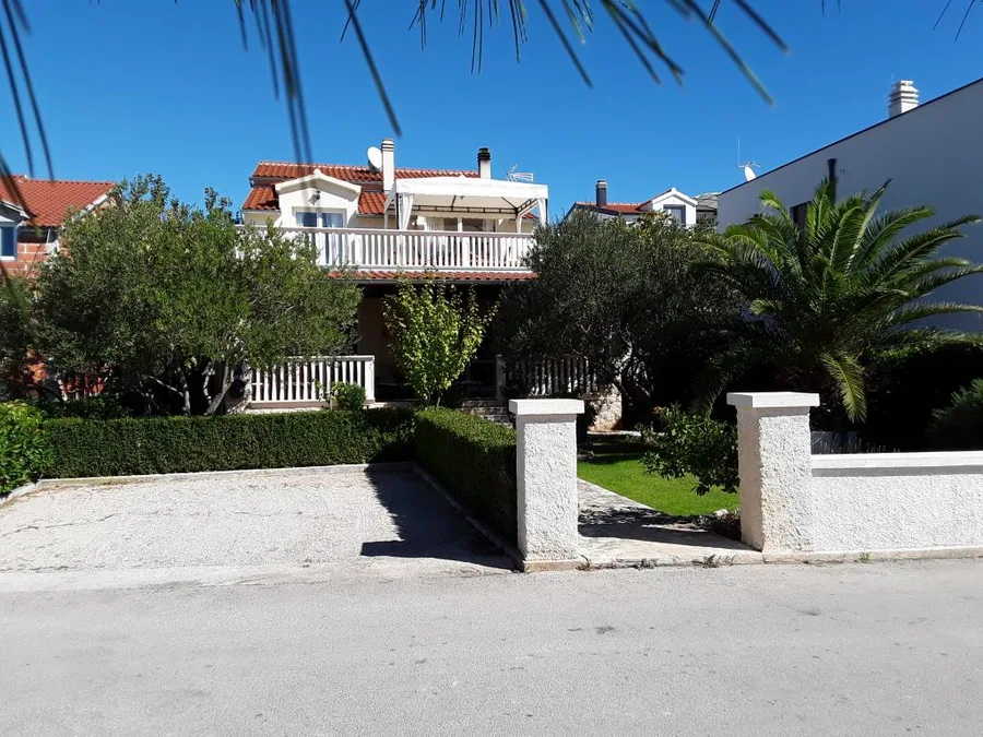 Apartmani Mali Dvori – fotografija 2
