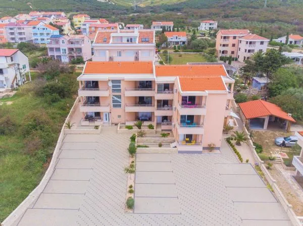 Apartmani Kristina – fotografija 2