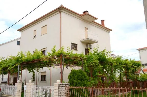 Apartmani Amari – fotografija 2