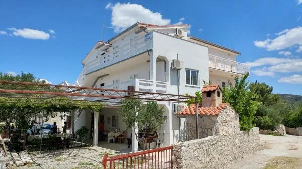 Apartmani LTN Karalić – fotografija 2