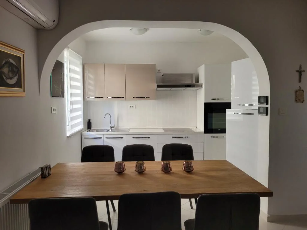 Apartmani Žuta Kuća – fotografija 4