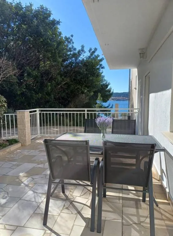 Apartman Batinović Perna – fotografija 2