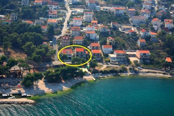 Apartmani Sara – fotografija 2