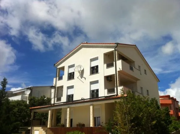 Apartmani Sanmar – fotografija 2