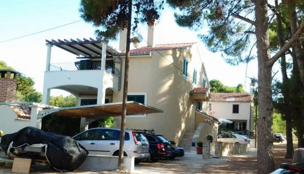 Apartmani Mery – fotografija 2