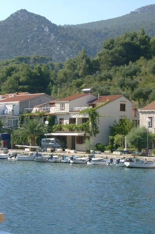 Apartmani Holiday – fotografija 3
