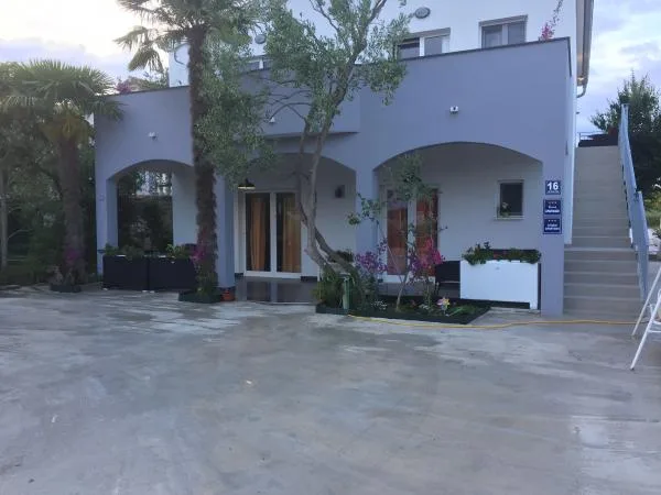 Apartmani Hrga – fotografija 2