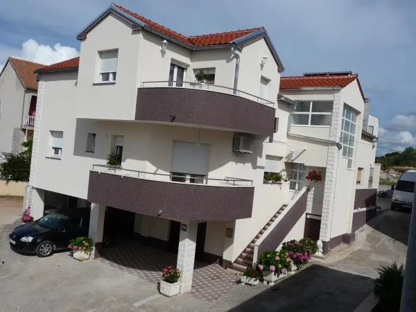 Apartmani Baković – fotografija 2