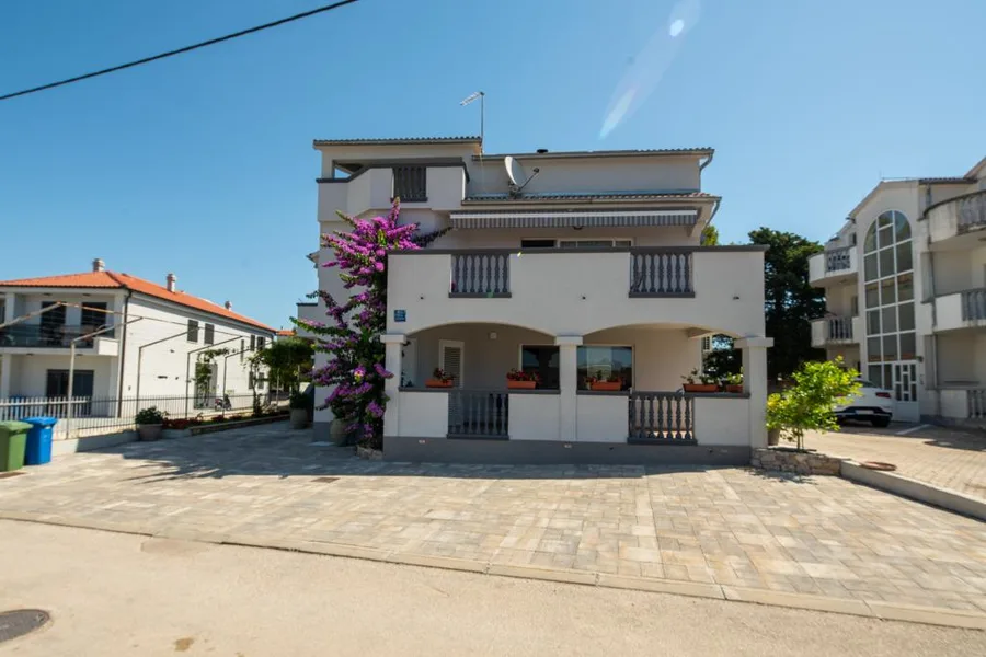 Apartmani DiAna – fotografija 2