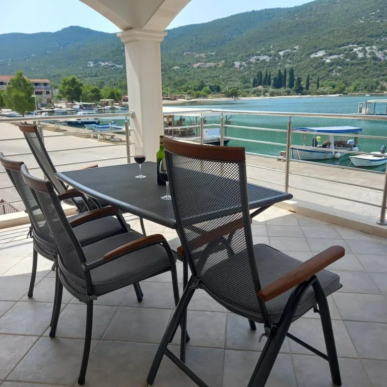 Apartmani Štica – fotografija 2
