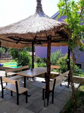 Apartmani Lola – fotografija 2