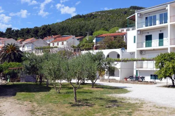 Apartmani Matutinović – fotografija 2