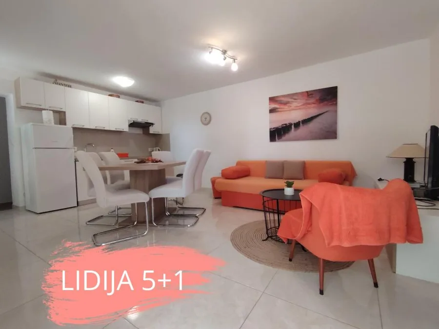 A4+2 – fotografija 2