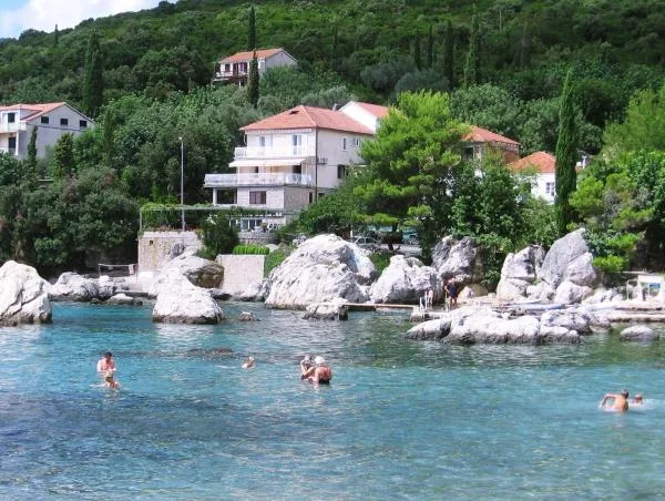 Apartmani Villa Ana – fotografija 2