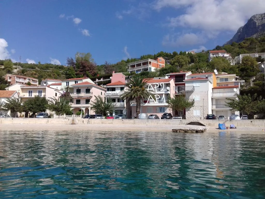 Apartmani Radonić – fotografija 3