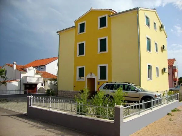 Apartmani Marina – fotografija 2