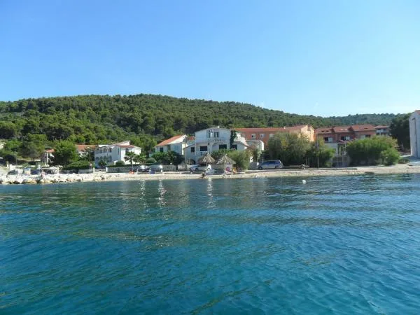 Apartmani Laura 1 – fotografija 2