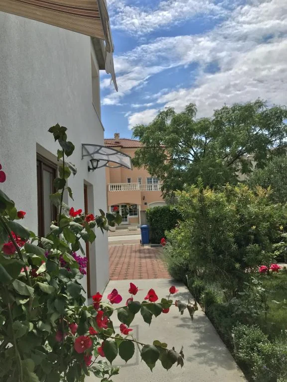 Apartmani Tina – fotografija 6