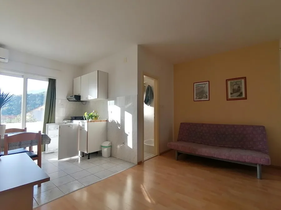 A4+2 – fotografija 2