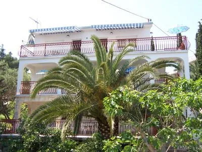 Apartmani Juretic – fotografija 2