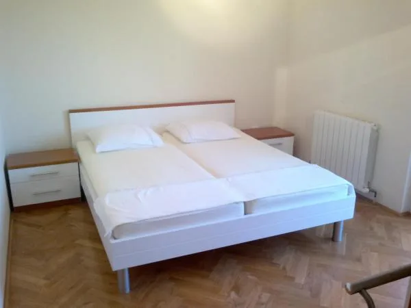 A4+1 – fotografija 2