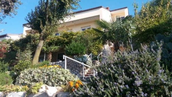 Apartmani Ela – fotografija 2