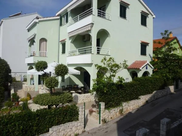 Apartmani Miranda – fotografija 3