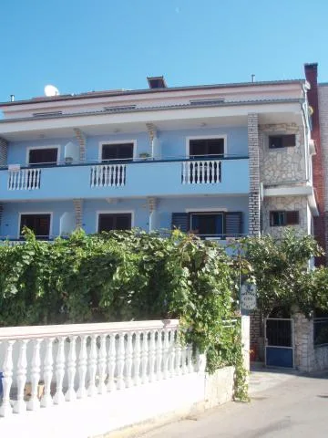 Apartmani Ruzi – fotografija 2