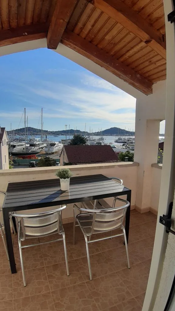 Apartmani Leonarda – fotografija 4