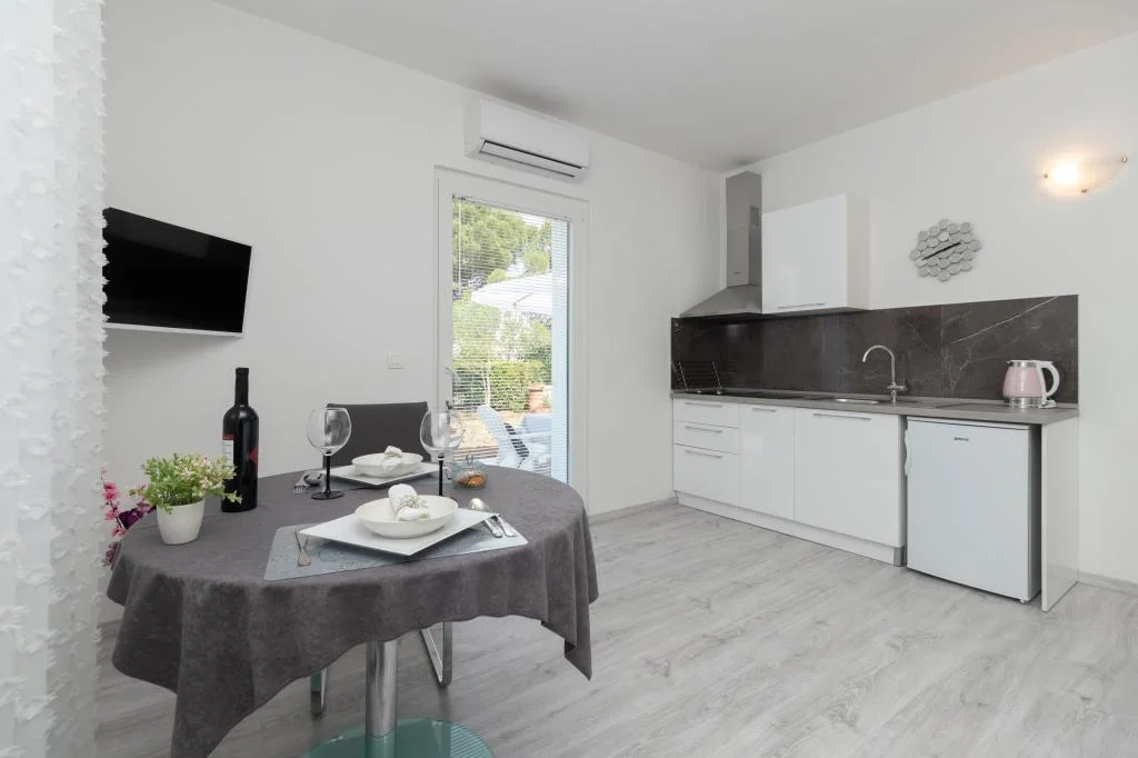 Apartmani Enio – fotografija 5