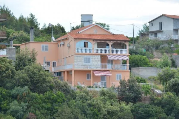 Apartmani Daniela – fotografija 3