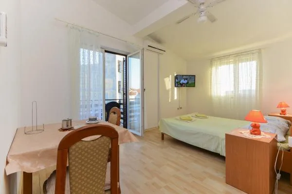Studio – fotografija 2