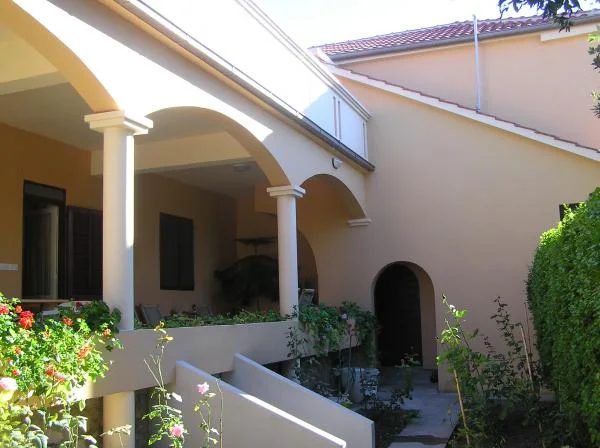 Apartmani Tome – fotografija 4