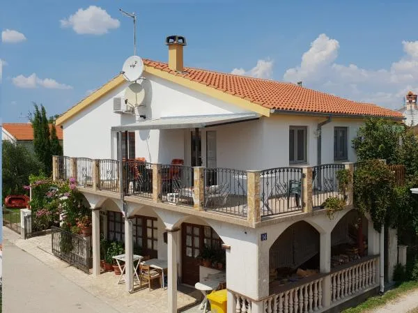 Apartmani Dijana – fotografija 2