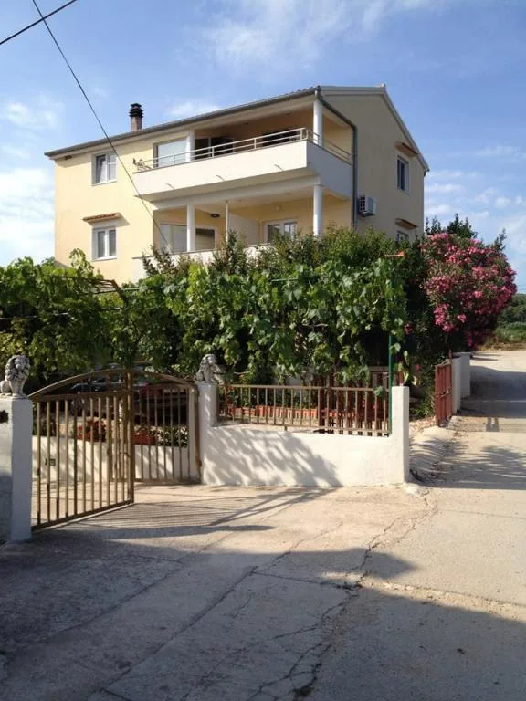 Apartmani Zlata – fotografija 2
