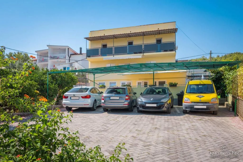 Apartmani Zizic – fotografija 3
