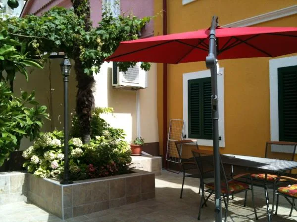 House Little Tony – fotografija 3