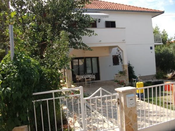 Apartmani Macura – fotografija 3