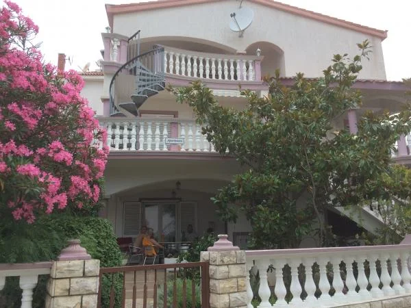 Apartmani Barešić – fotografija 3