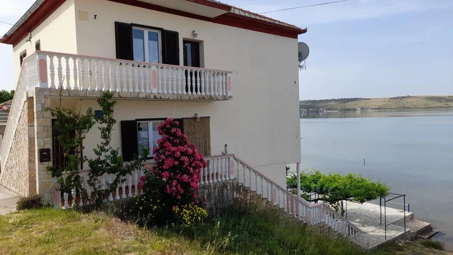 Apartmani Mirko – fotografija 2