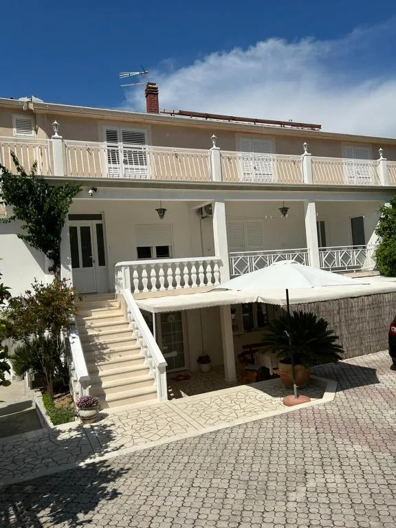 Apartmani Vila Nikol – fotografija 2