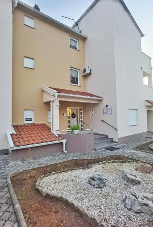 Apartmani Li Lu – fotografija 3