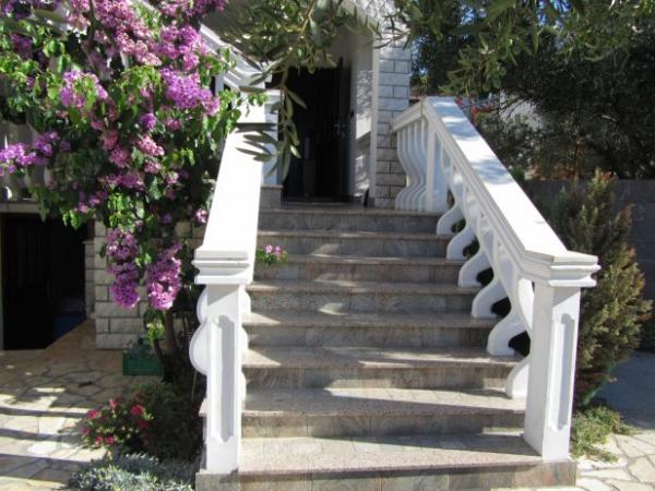 Apartmani Nina – fotografija 3