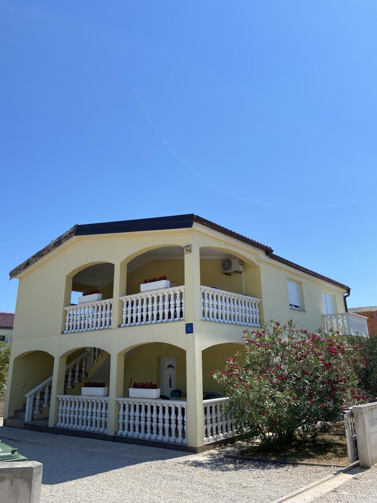 Apartmani Helena Oasis – fotografija 2