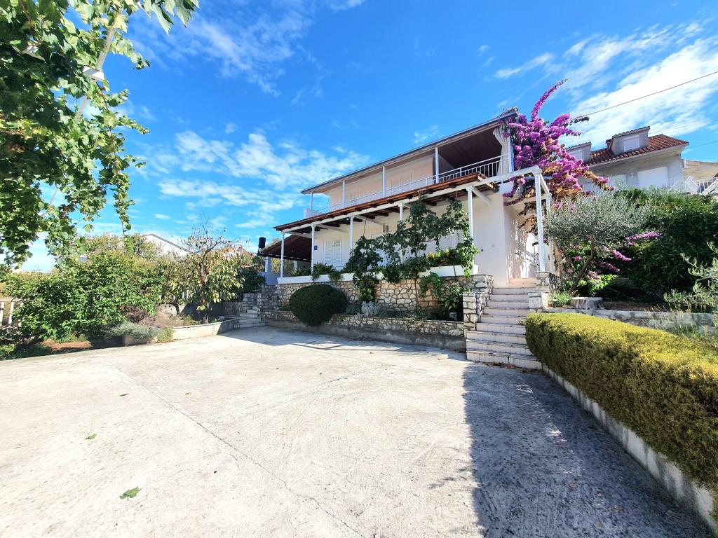 Apartmani Mare – fotografija 2