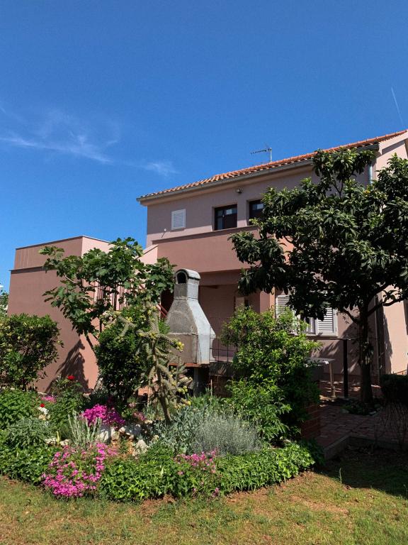 Apartmani Jolanda – fotografija 3