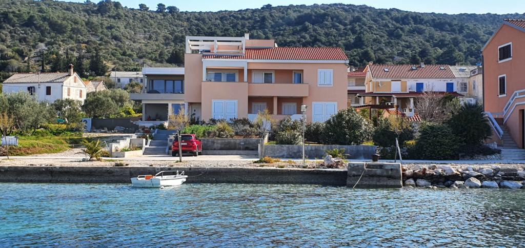 Apartmani Carić – fotografija 3