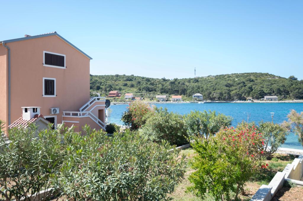 Apartmani Carić – fotografija 4